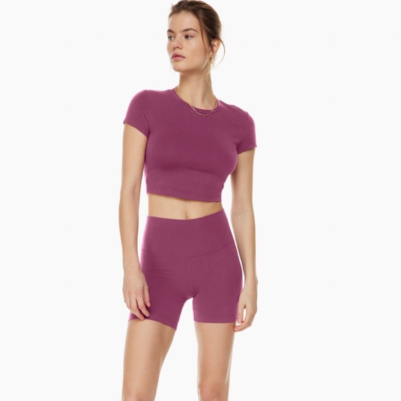 Aritzia Pants - Aritzia Chill Atmosphere Hi-Rise 5” Short in Port Purple